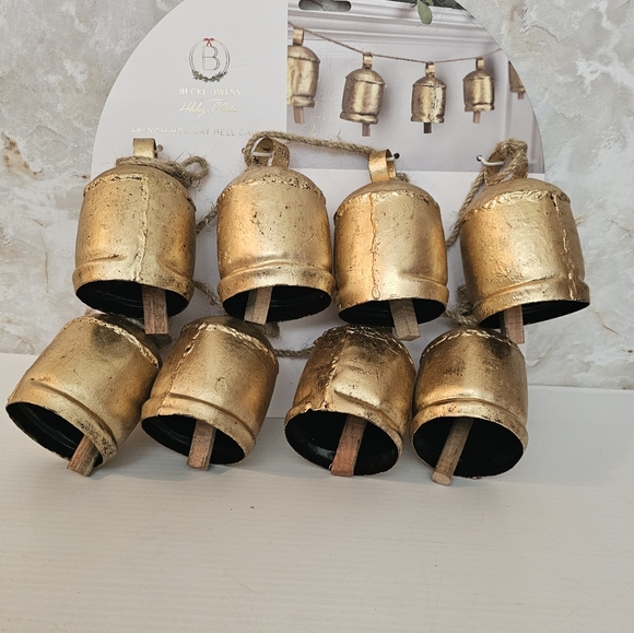 *Holiday Bell Garland - Picture 15 of 15